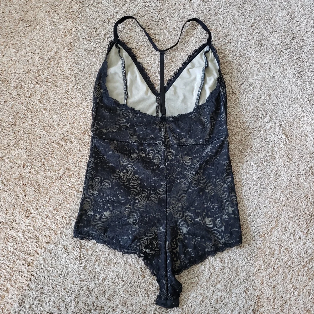Lulus Lace Bodysuit - Picture 3 of 6